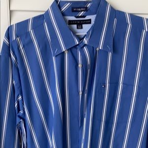 Tommy Hill figure extra large button down